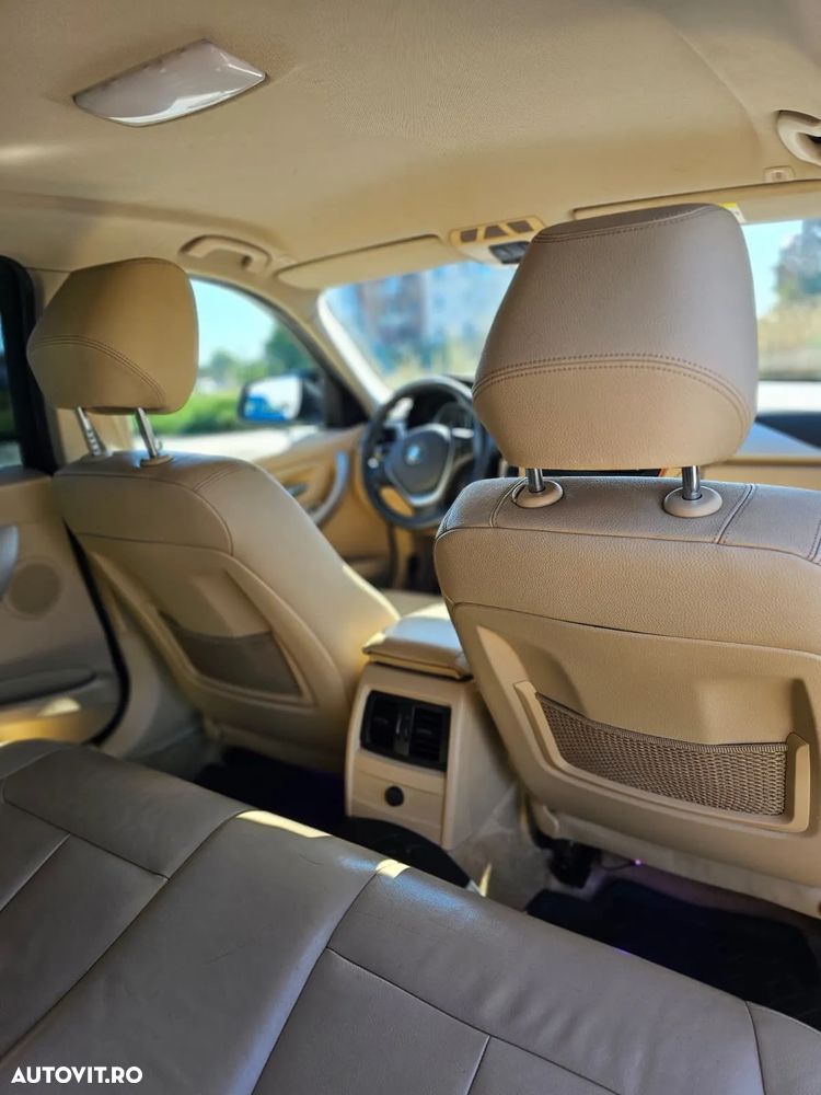 BMW Seria 3 318d Touring Aut. Luxury Line - 9