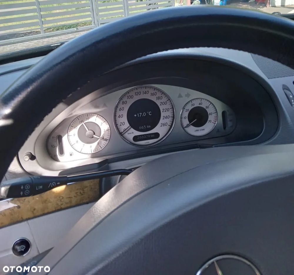 Mercedes-Benz Klasa E 200 Kompressor Avantgarde - 10