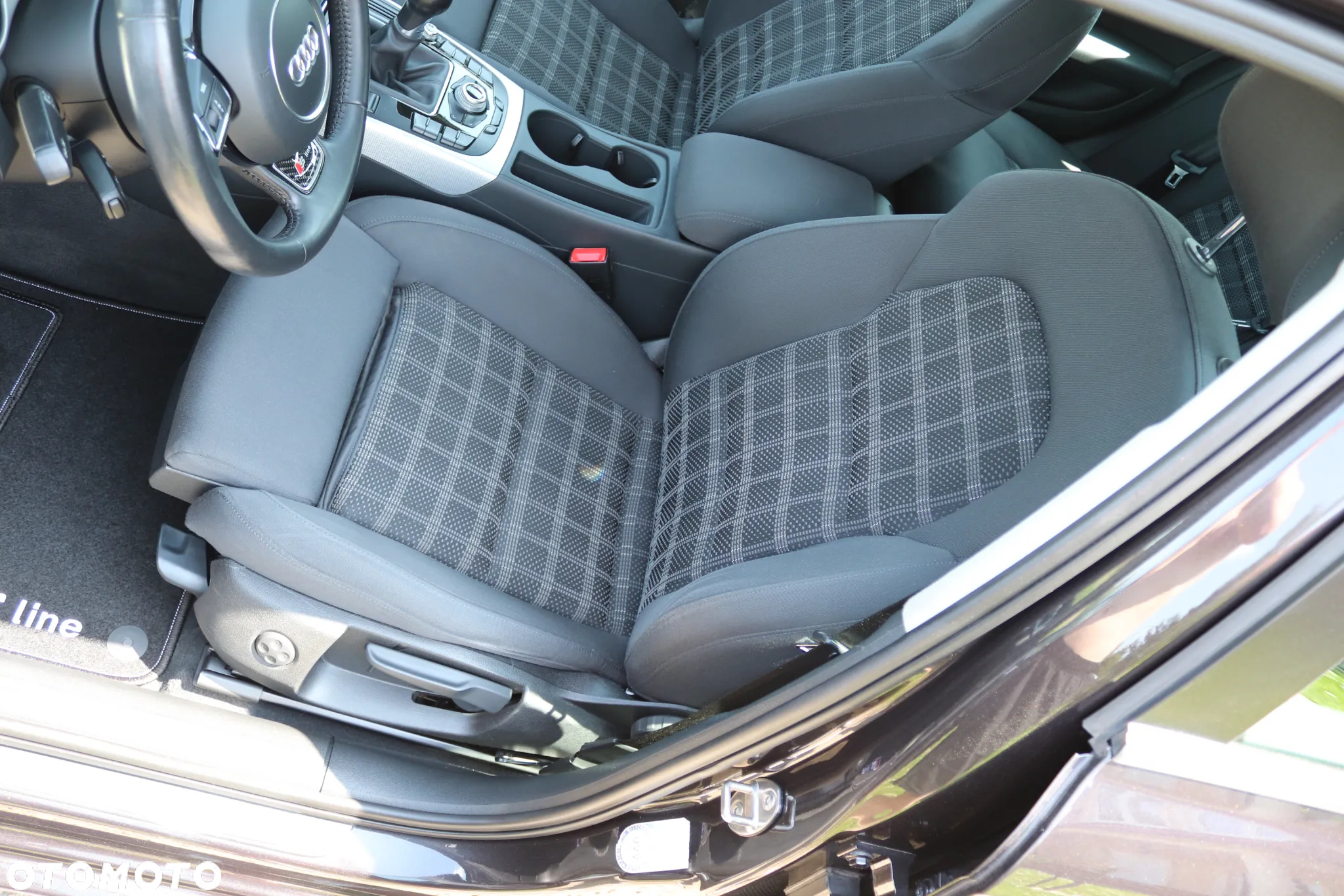 Audi A4 Avant 2.0 TDI DPF Ambition - 32