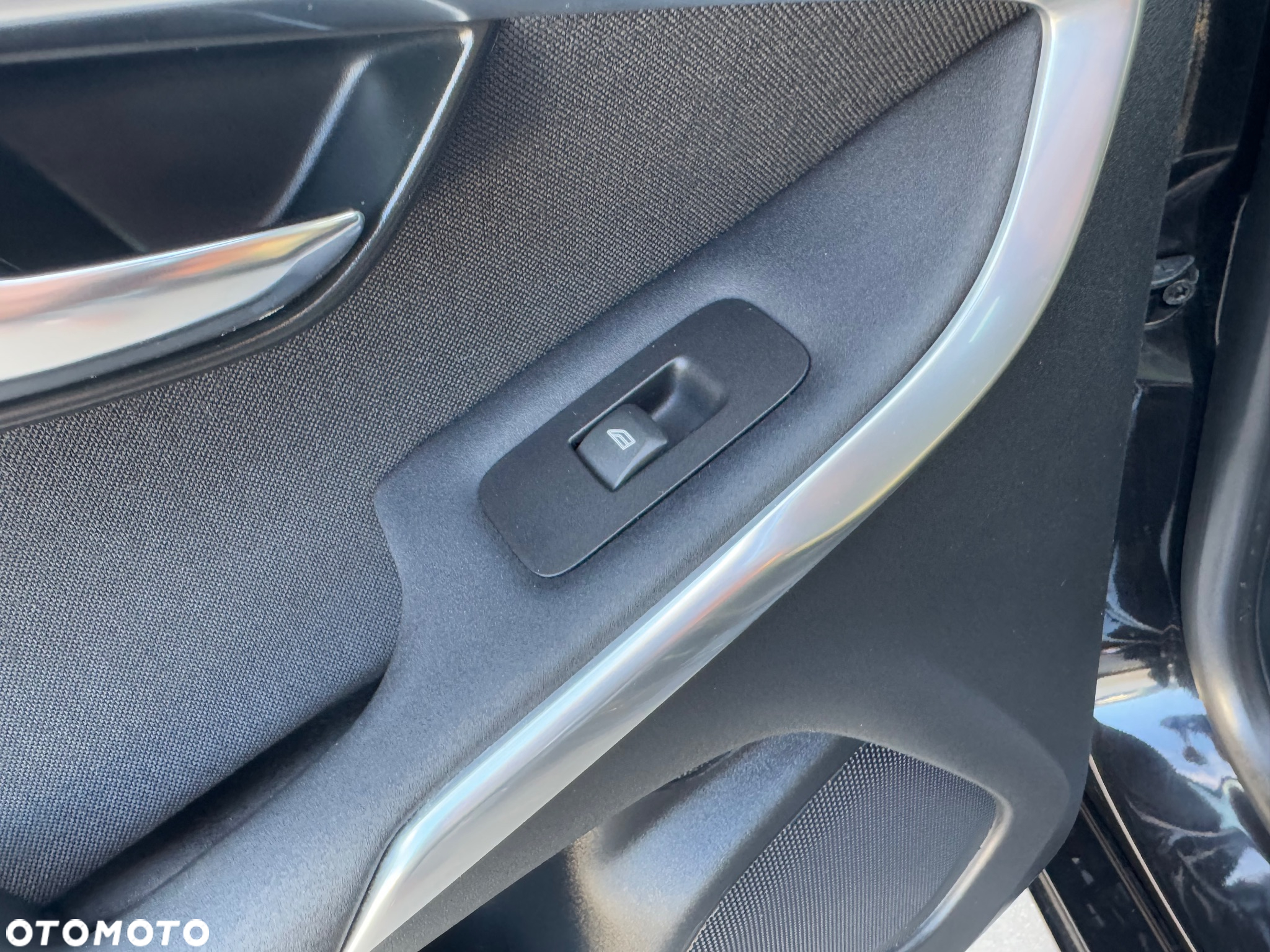 Volvo V40 D2 Drive-E Momentum - 36