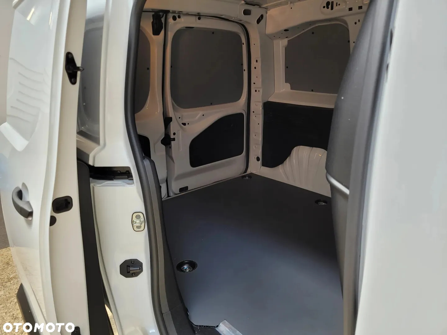 Toyota Proace City - 7