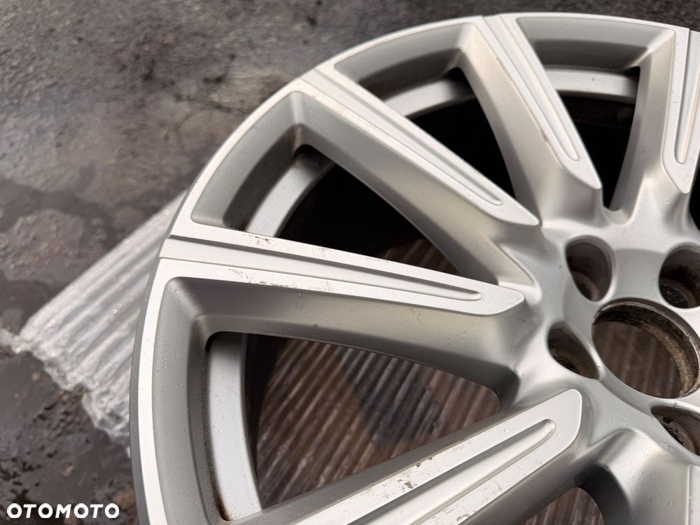 FELGA VOLVO XC90/S90/V90/XC60, 9Jx20h2 et38,5 Sprzedam jak w opisie felgę aluminiową o następujących parametrach:  Producent:VOLVO Model: XC90 II , S90, V90 31362277 - 6