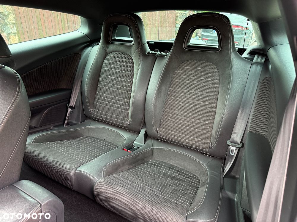 Volkswagen Scirocco 2.0 TDI Blue Motion Technologie Edition - 23