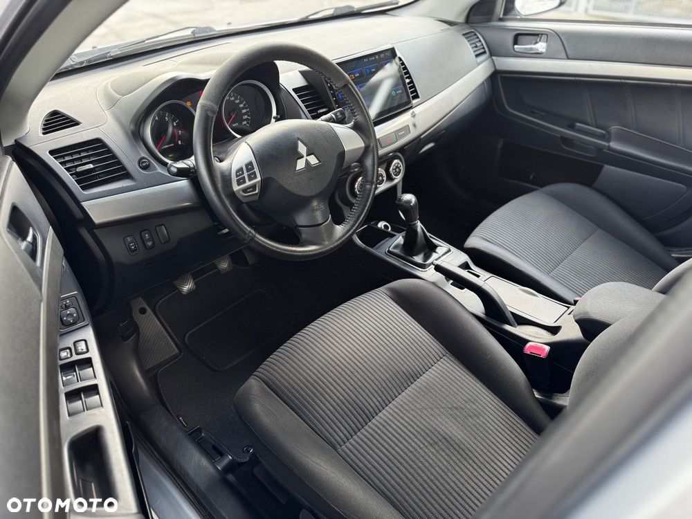 Mitsubishi Lancer 1.6 ClearTec Invite - 21