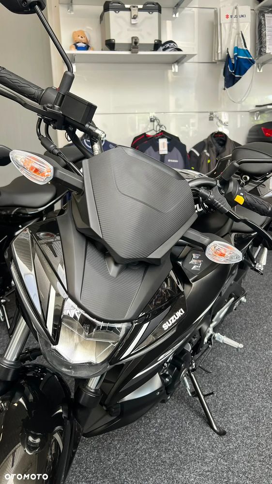 Suzuki GSX - 14