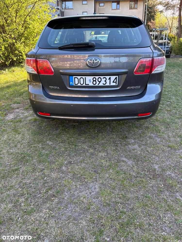 Toyota Avensis 2.0 D-4D Sol - 4