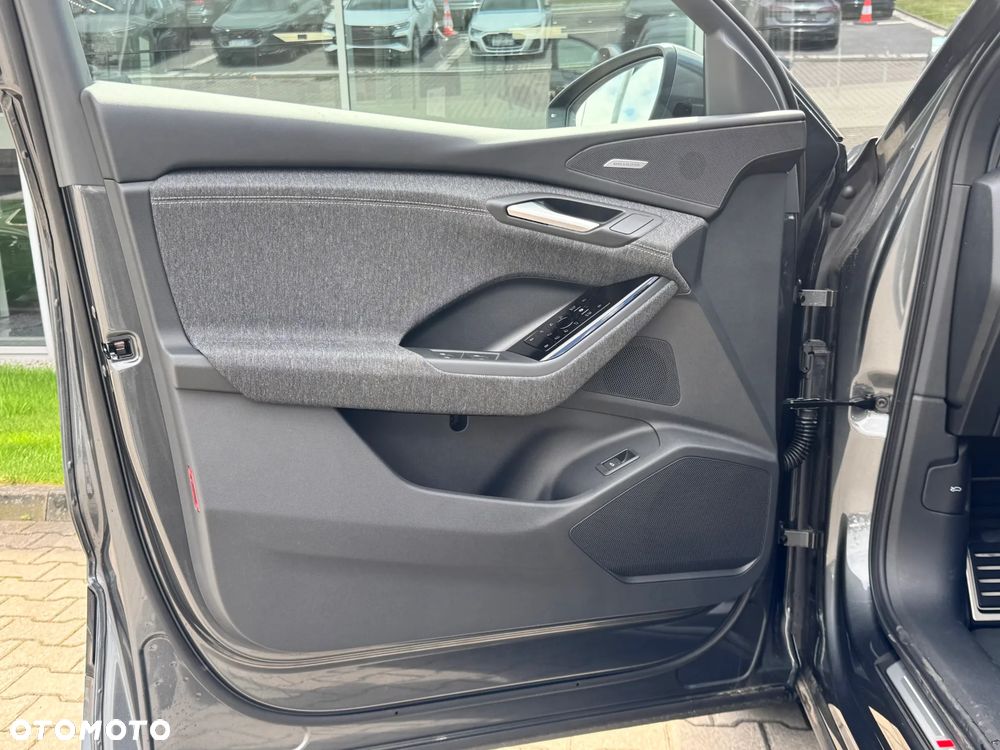 Audi Q6 e-tron 83kWh - 12