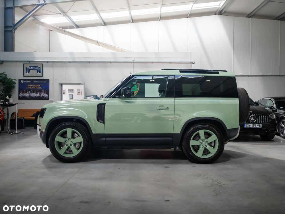 Land Rover Defender 3.0 P400 mHEV 75th Limited Edition - 5
