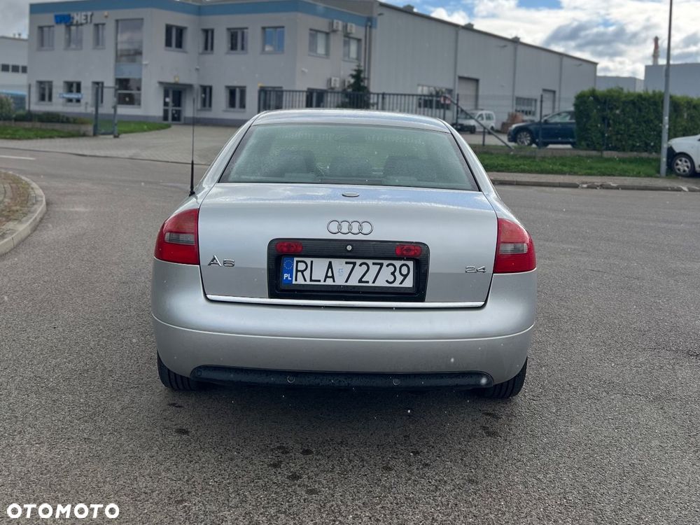 Audi A6 Limousine 2.4 - 4
