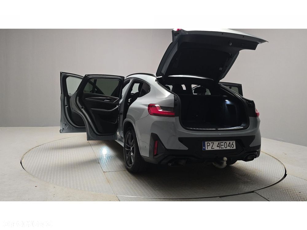 BMW X4 - 11
