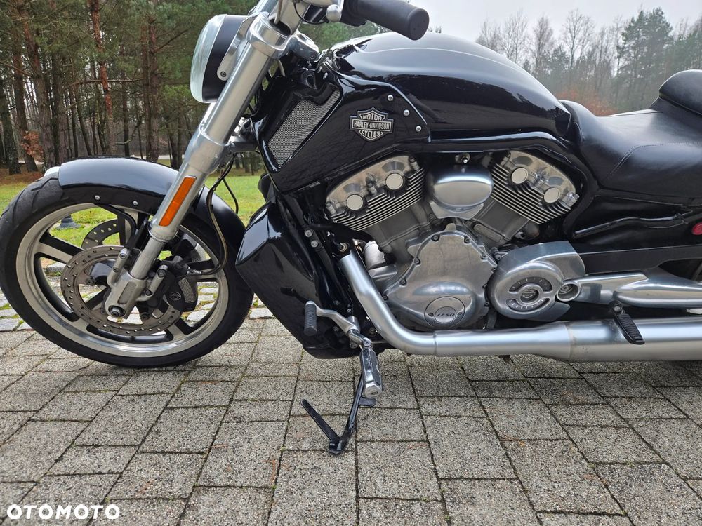 Harley-Davidson V-Rod Muscle - 28