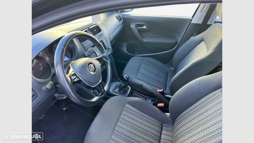 VW Polo 1.0 Trendline - 9