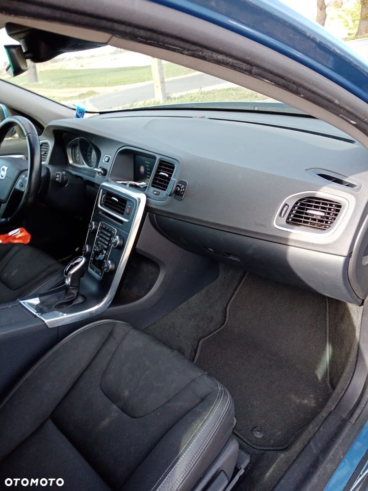 Volvo V60 - 14