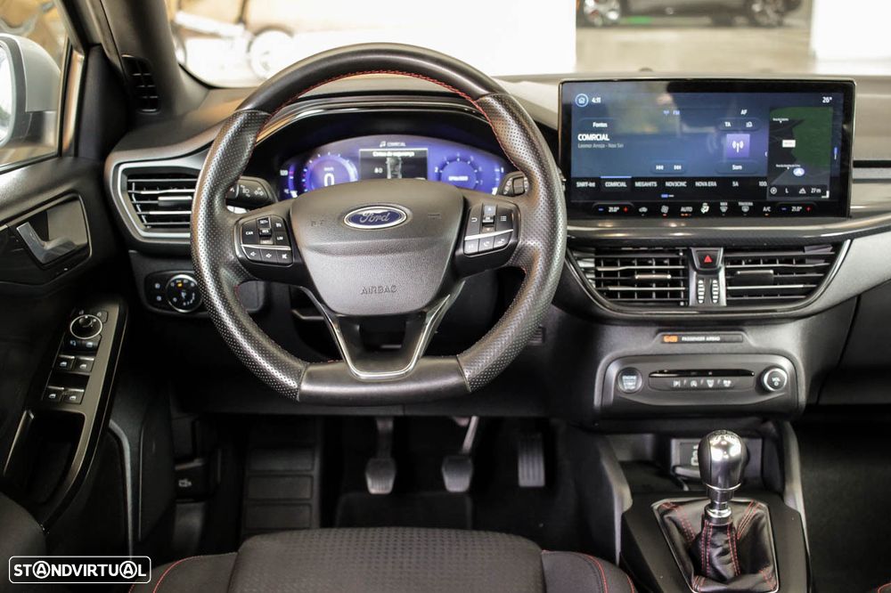 Ford Focus 1.0 EcoBoost MHEV ST-Line - 10