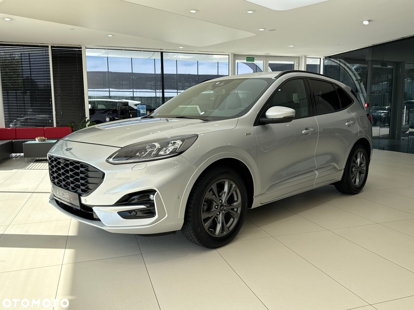 Ford Kuga 1.5 EcoBoost FWD ST-Line X - 2
