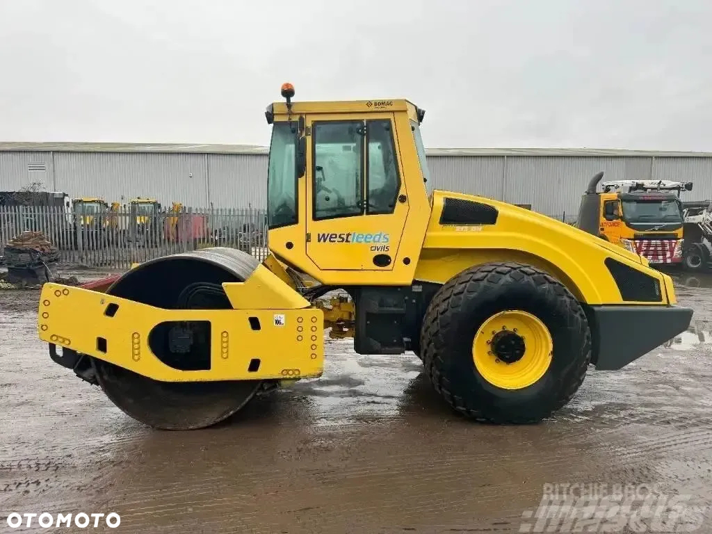 Bomag BW213DH-4 - 3
