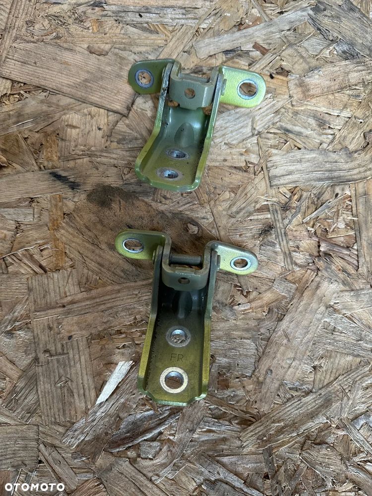 ZAWIASY DRZWI PRZÓD LEWY KOMPLET HYUNDAI KONA 17- - 2