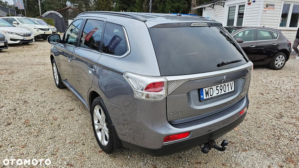Mitsubishi Outlander 2.2 DID Intense + - 3