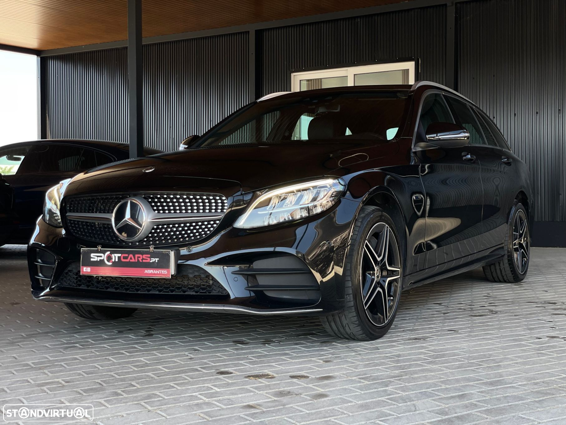 Mercedes-Benz C 300 de AMG Line - 4