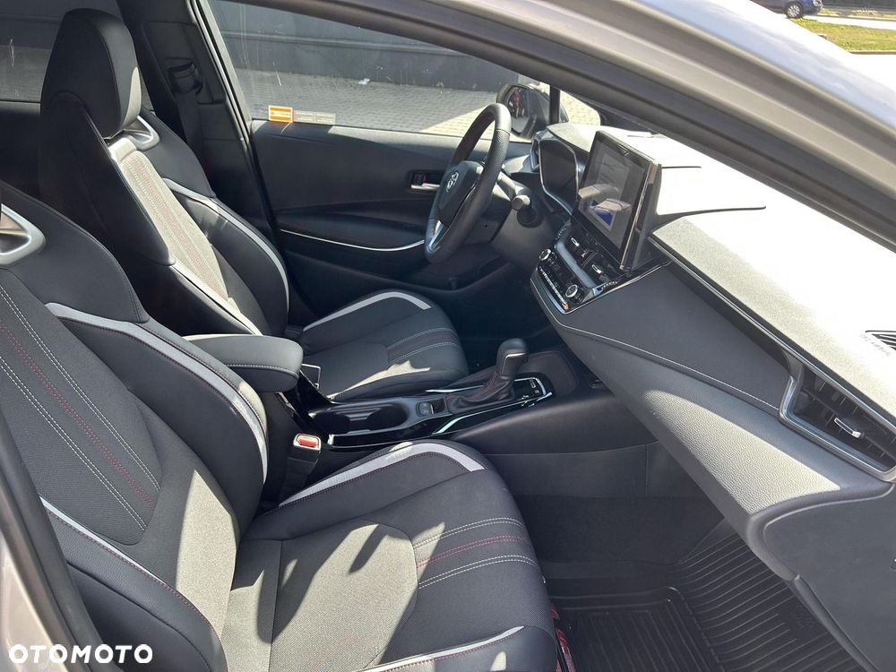 Toyota Corolla 1.8 Hybrid GR Sport Dynamic - 15