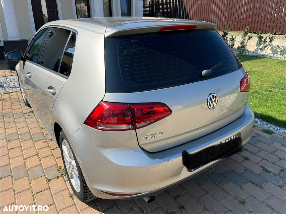 Volkswagen Golf - 11