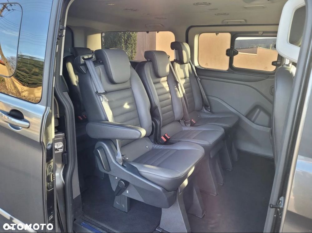 Ford Tourneo Custom 320 L2H1 VA Autm Titanium X - 19