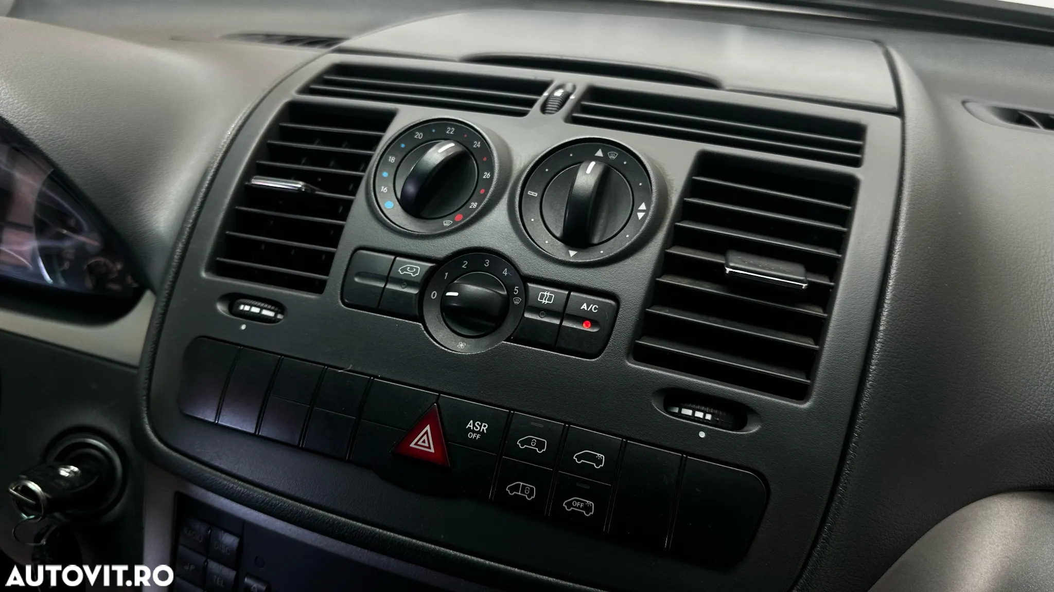 Mercedes-Benz Vito - 7