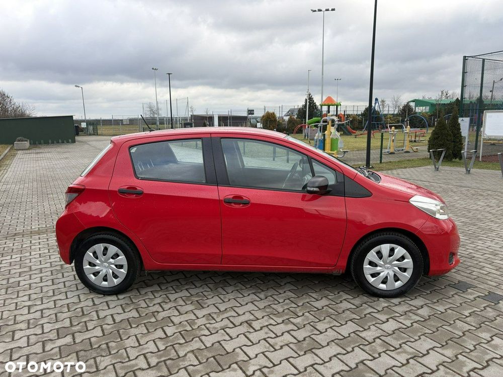 Toyota Yaris - 8