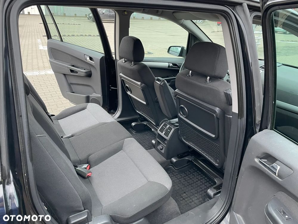 Opel Zafira 1.9 CDTI Navi - 35