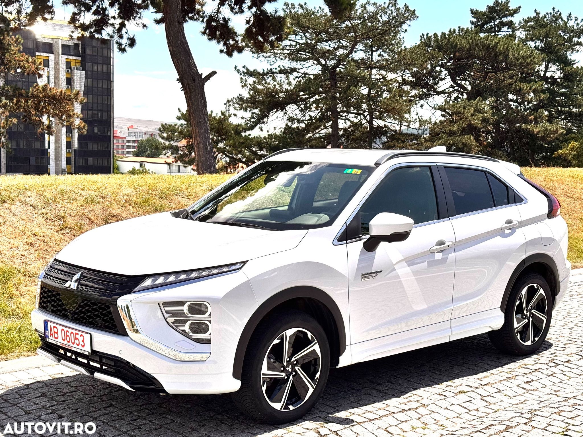 Mitsubishi Eclipse-Cross - 1
