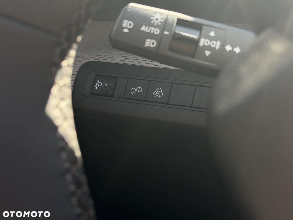 Citroën C3 1.2 PureTech Elle EAT6 - 11