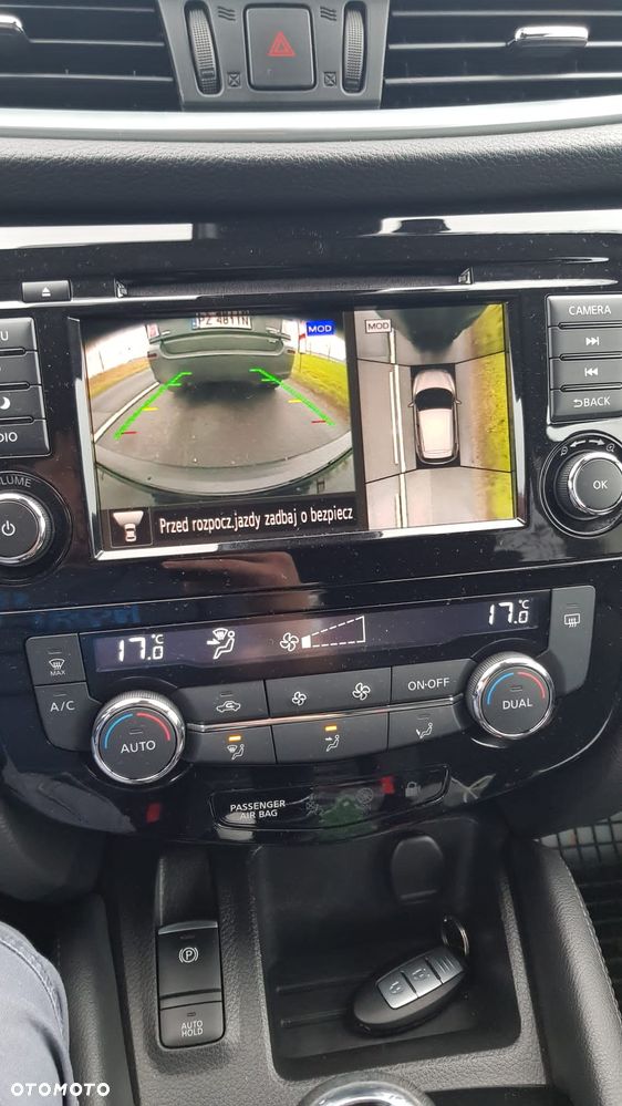 Nissan Qashqai 1.5 dCi N-Connecta - 12