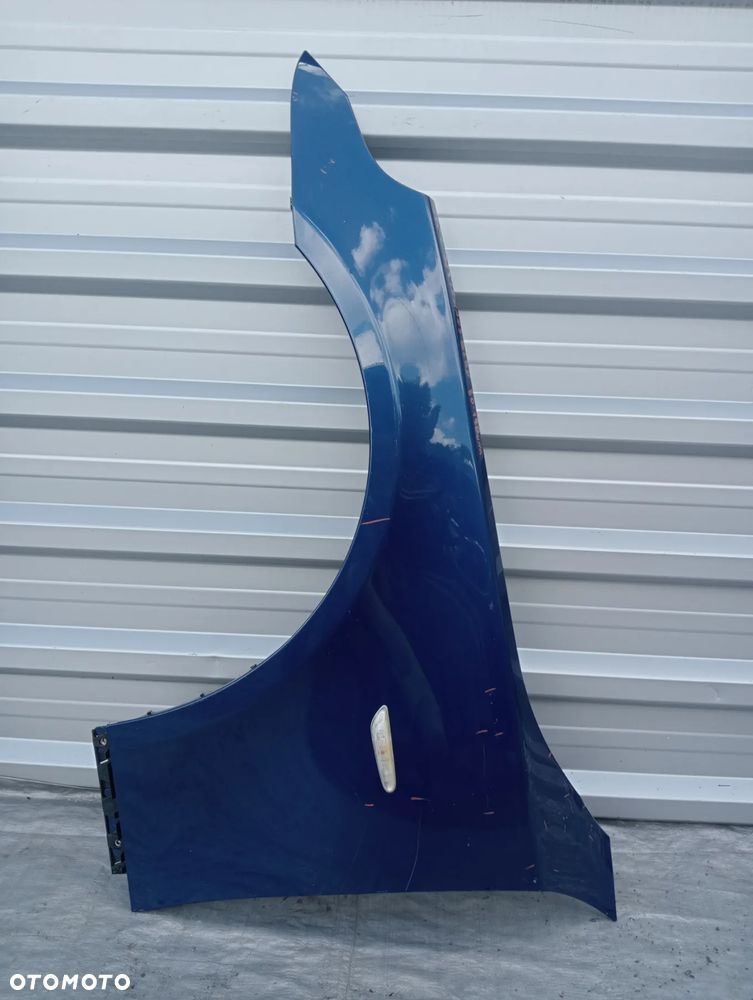 BMW E60 E61 BŁOTNIK LE MANS BLAU 381