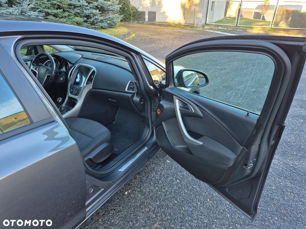 Opel Astra 1.4 Turbo Cosmo - 26