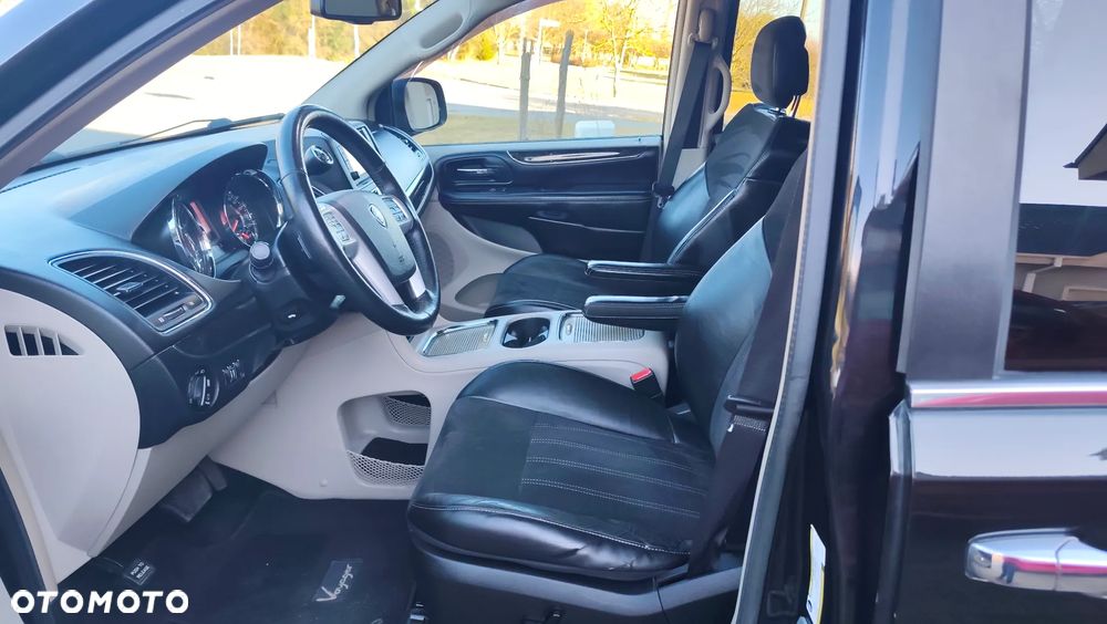 Lancia Voyager 2.8 Multijet 16v Platinum - 5