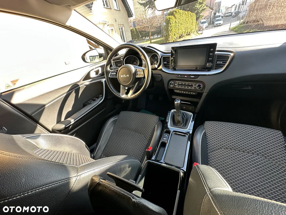 Kia Ceed 1.5 T-GDI L - 14