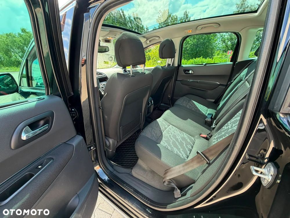 Peugeot 3008 1.6 HDi Premium - 32