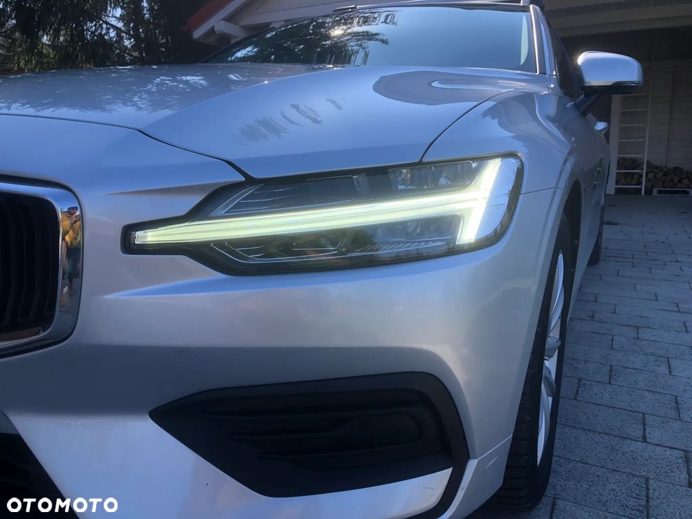 Volvo V60 D3 Momentum Pro - 20