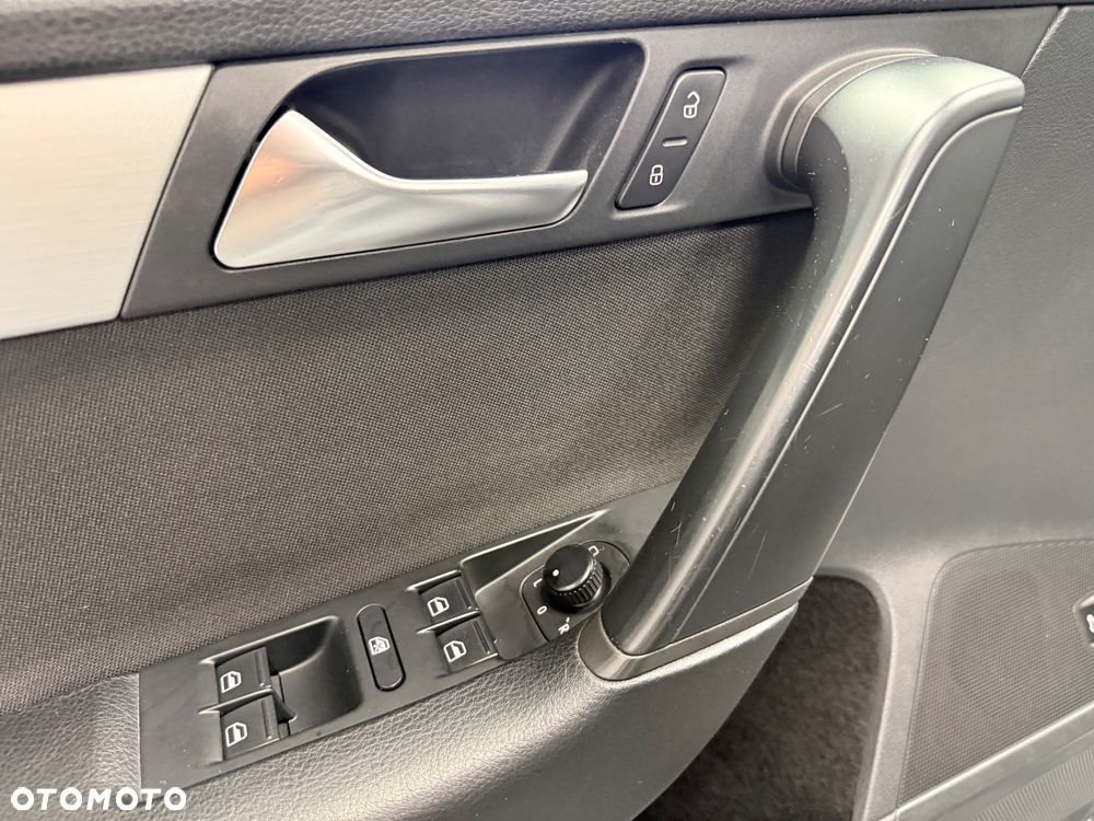 Volkswagen Passat Alltrack - 18
