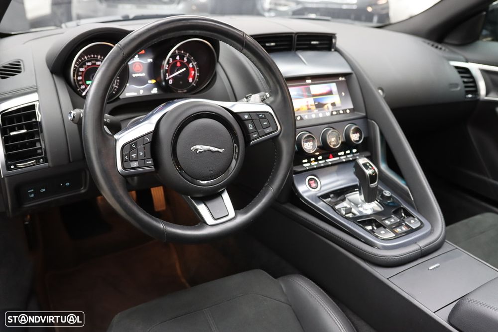 Jaguar F-Type P300 Aut. R-Dynamic Black - 10