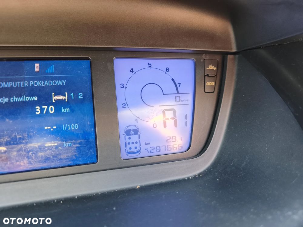 Citroën C4 Grand Picasso 2.0 16V EGS6 Exclusive - 26