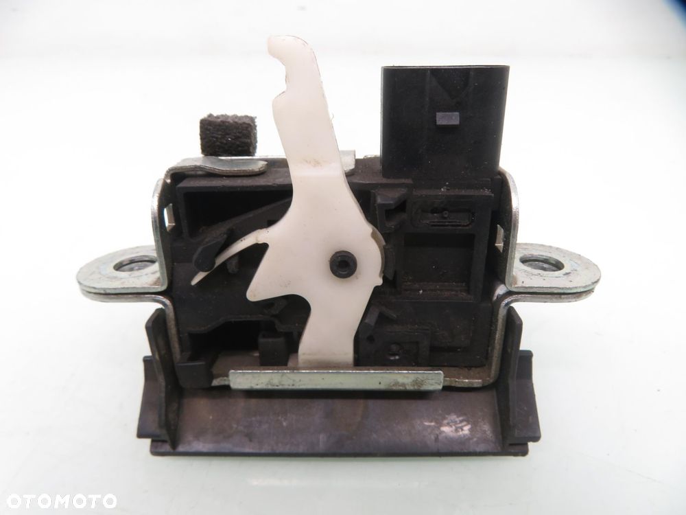 ZAMEK KLAPY SEAT IBIZA IV 6J3827505A - 2