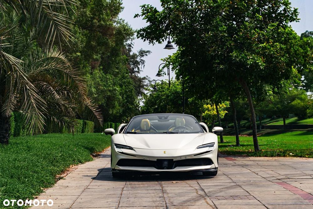 Ferrari SF90 Spider - 6