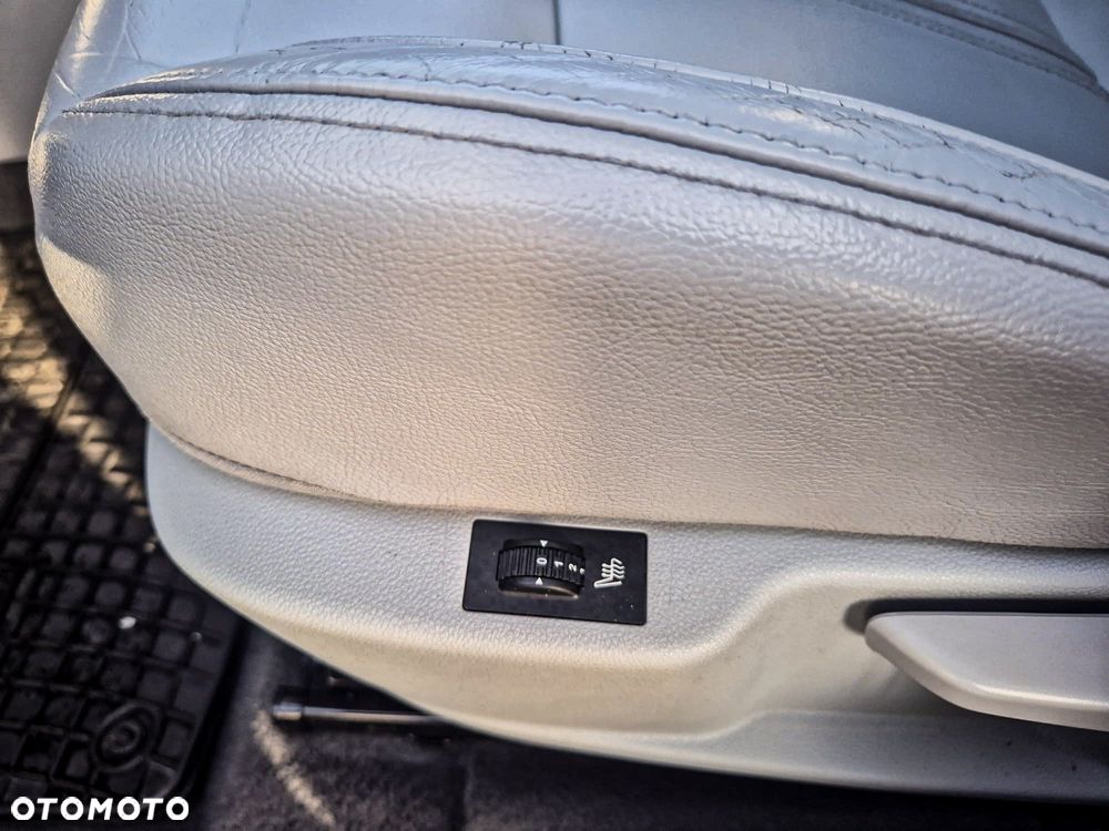 Peugeot 3008 HDi 150 Business-Line - 25