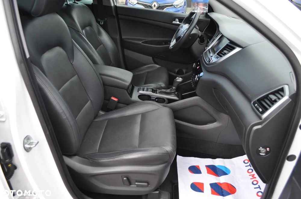 Hyundai Tucson 2.0 CRDI 4WD Automatik Premium - 16