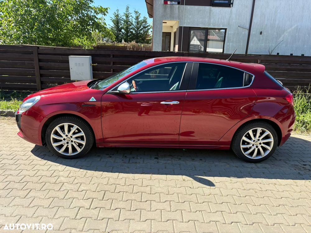 Alfa Romeo Giulietta 2.0 JTDM 20V TCT Lusso - 4