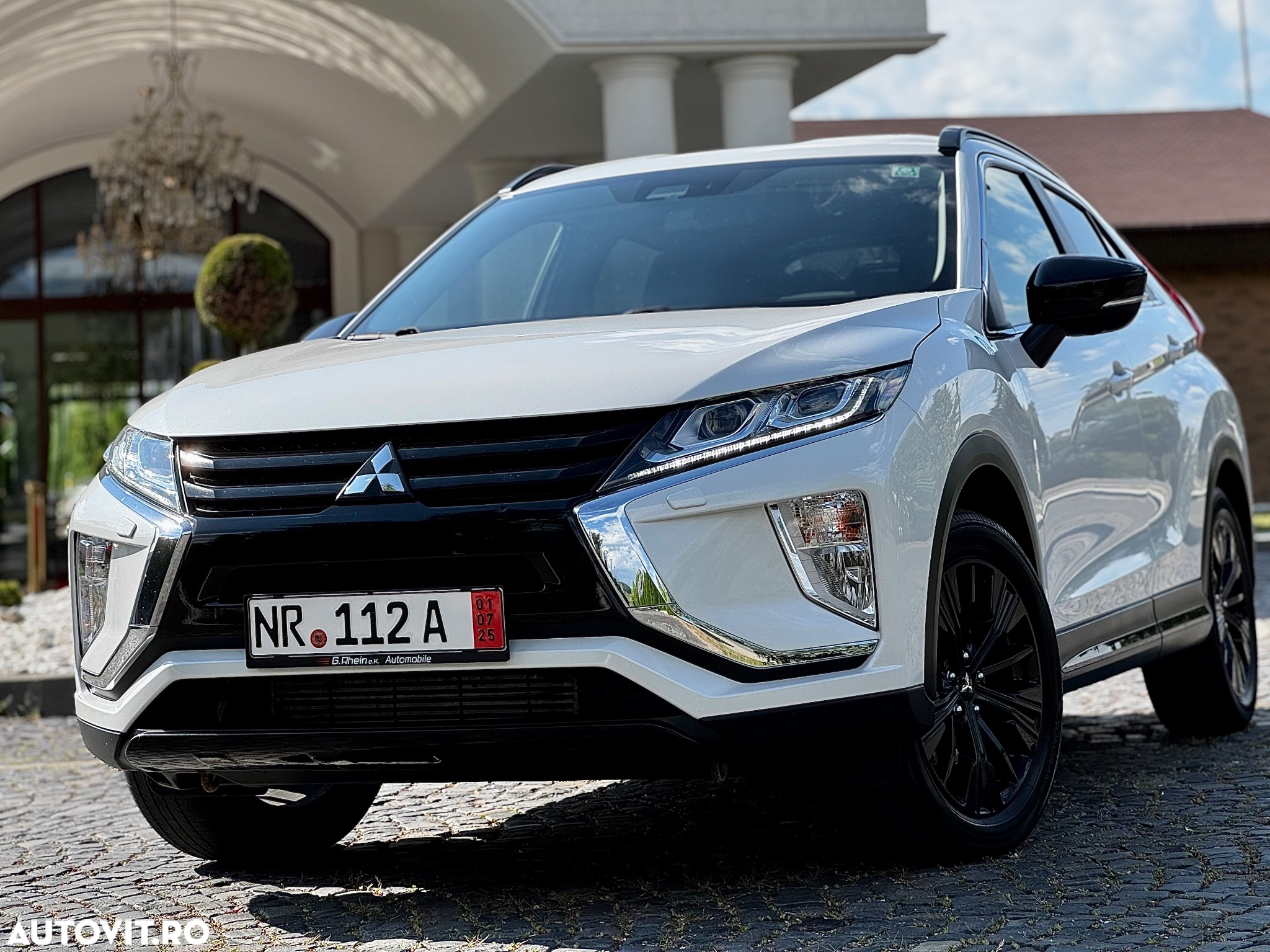 Mitsubishi Eclipse-Cross - 36