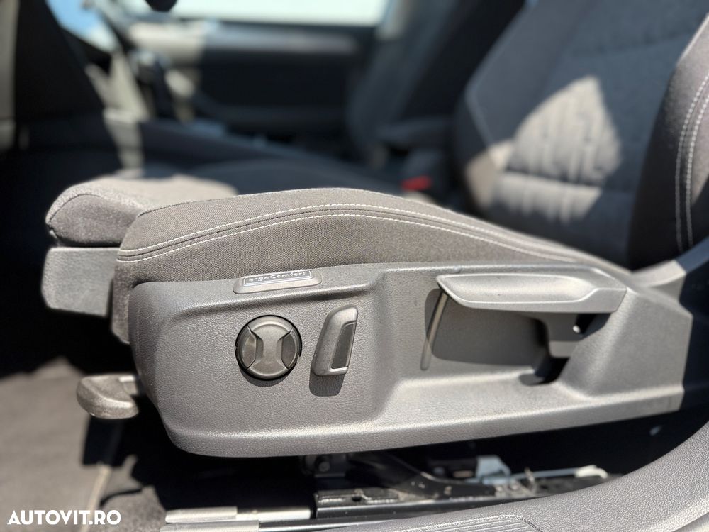 Volkswagen Passat 2.0 TDI DSG Highline - 12