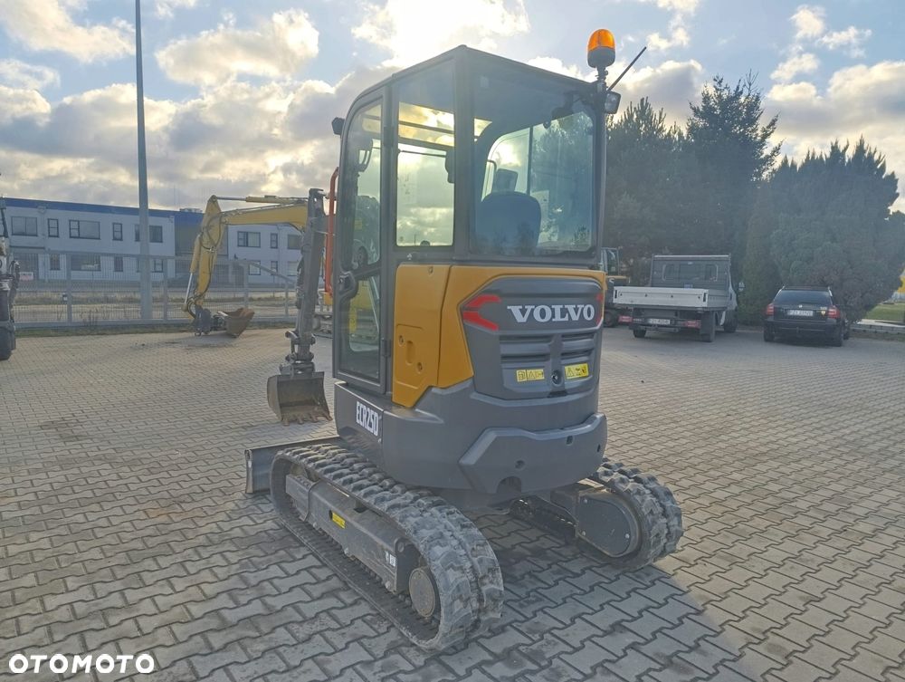 Volvo ECR25D - 4