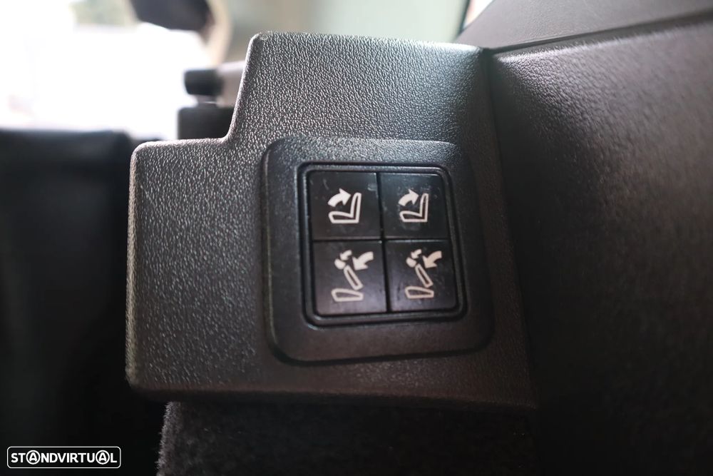 Land Rover Range Rover Sport 3.0 SDV6 HSE - 30